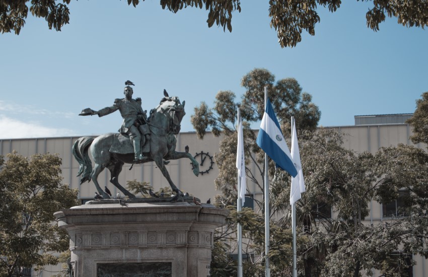 El Salvador’s Bitcoin Bonds to Debut This Summer, According to the Bitfinex CTO