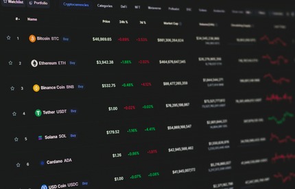 Bitcoin ETFs Witness Net Outflows amidst Price Drop below $67K Threshold