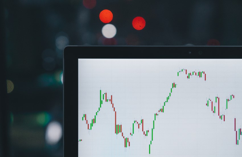 Cathie Wood’s Ark Invest Sells $53 Million Coinbase Shares Amid Record Highs