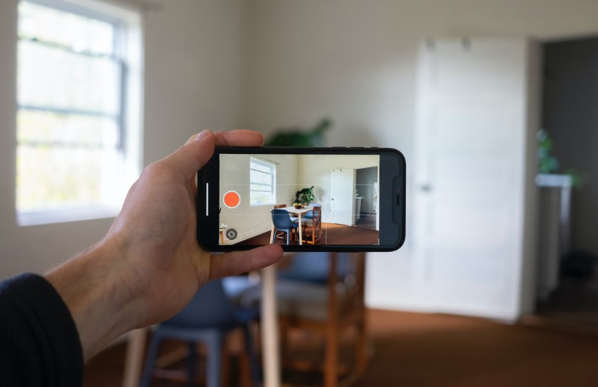 What Is The Virtual Real Estate Market?