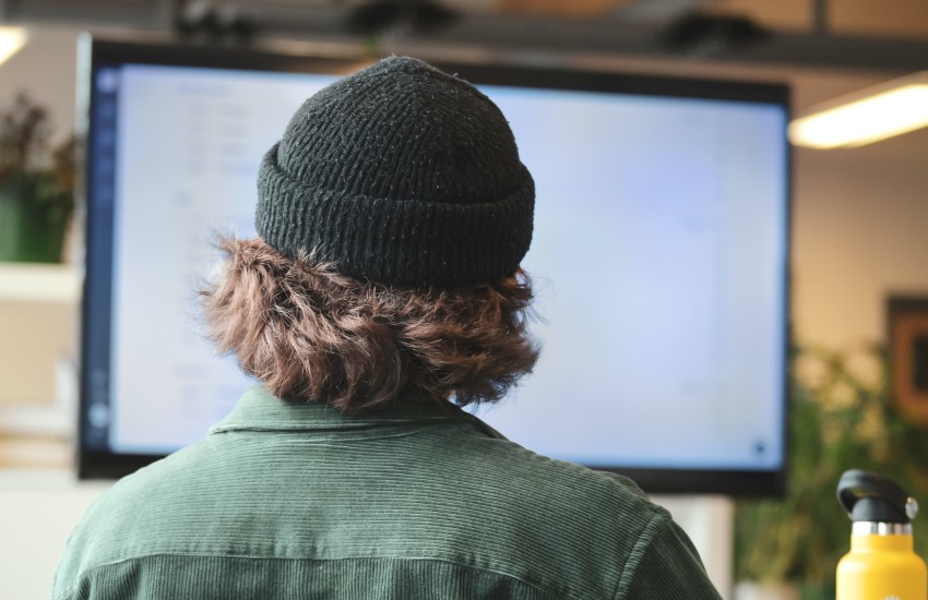 How To Use Critical Thinking When Trading Cryptocurrencies